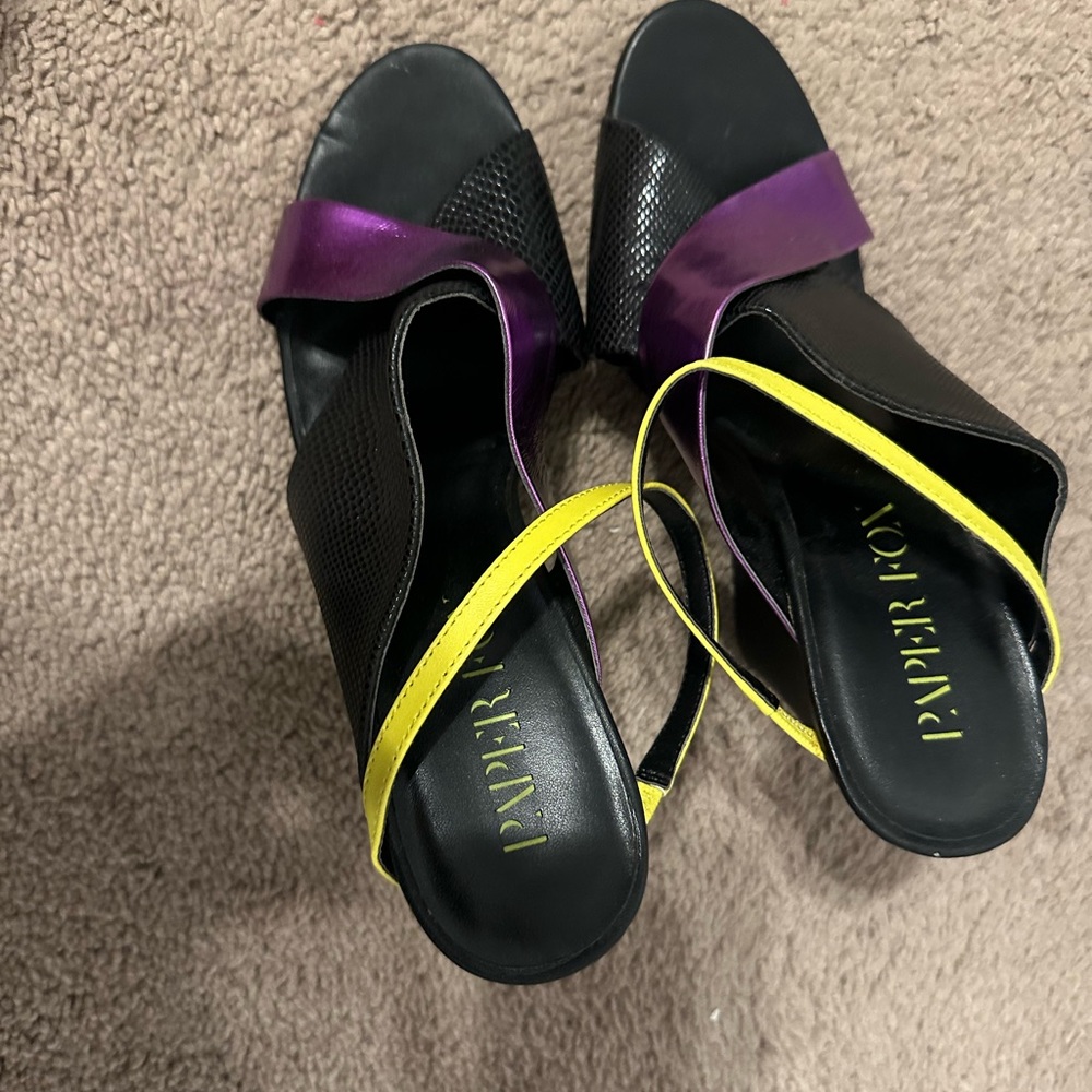 Sandals - Picture 4 of 4